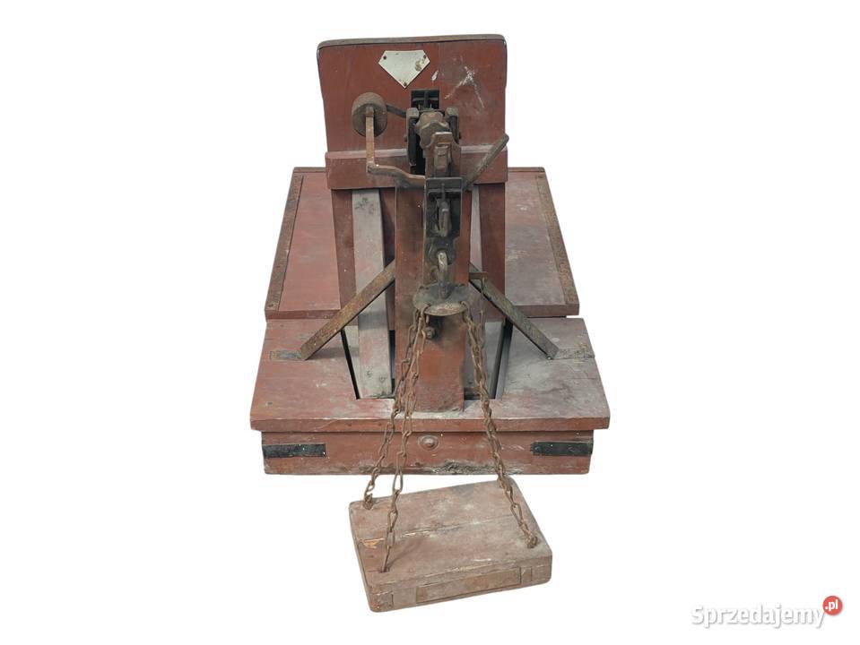 Stara drewniana waga 2 Kraków