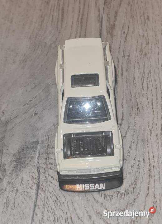Autko samochód resorak Hot Wheels Nissan maxima 3 lata+ łódzkie Łódź