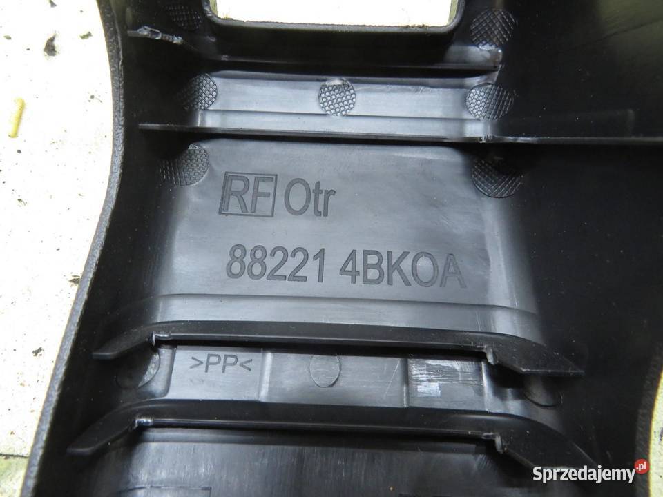 OSŁONA ZAŚLEPKA XTRAIL III T32 882214BK0A osobowe sprzedam