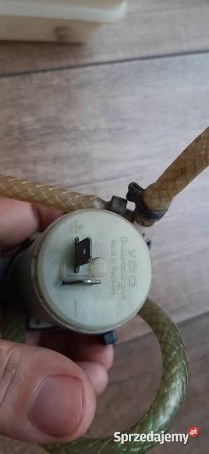 zbiornik płynu spryskiwacza szyb bmw e23 pompka Pozostałe