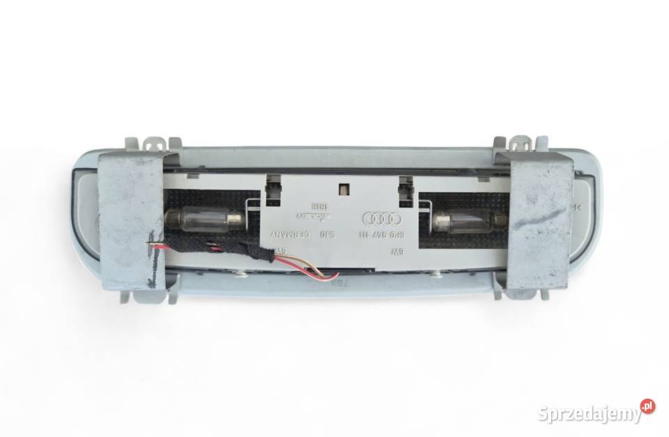 LAMPKA PODSUFITKI OŚWIETLENIE KABINY AUDI A3 8P Działoszyce
