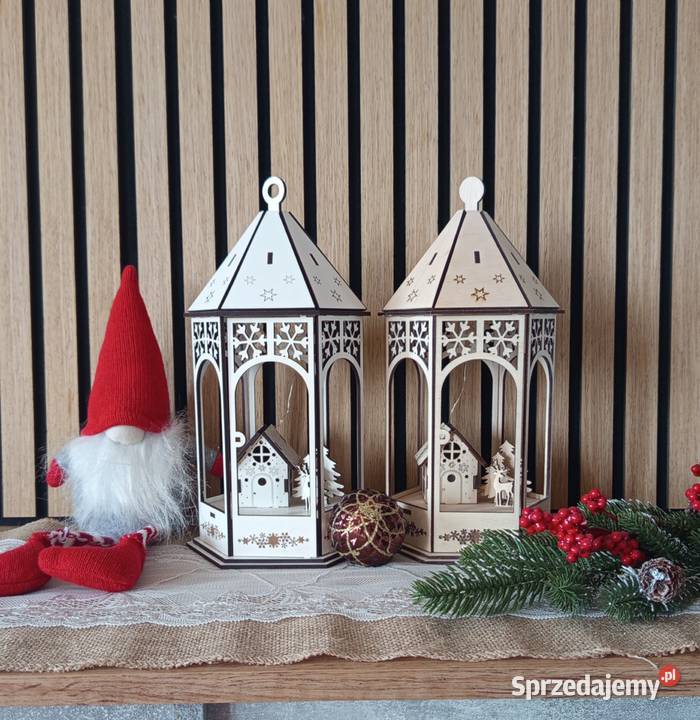 Drewniany lampion LED z domkiem i reniferem Bełchatów