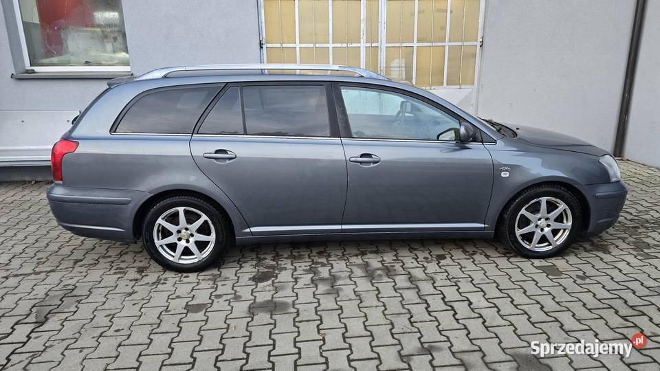 Toyota Avensis 20 D4D Prestige Nowy Świętów