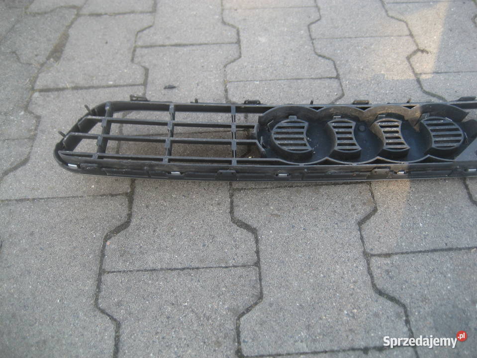 audi a3 8l0 9699r atrapa grill 8l0807683 wielkopolskie Rakoniewice sprzedam