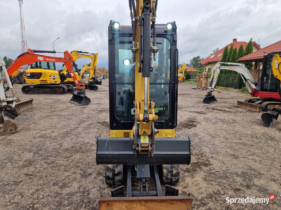 Minikoparka CATERPILLAR CAT 3016 2022r przebieg Koparki lubelskie