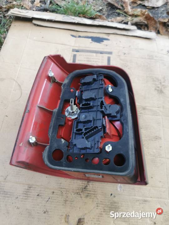 Passat B5 FL wkład lampa lewa tył kombi Łódź