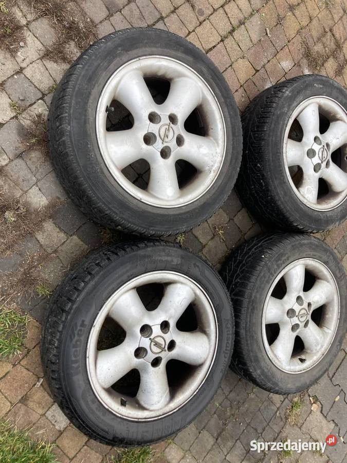 Felgi Aluminiowe do Opla oponami zimowymi aluminiowe