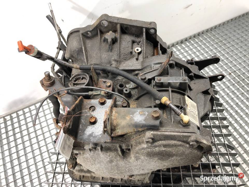 SKRZYNIA BIEGÓW TOYOTA COROLLA E12 3051012A00 18 podkarpackie