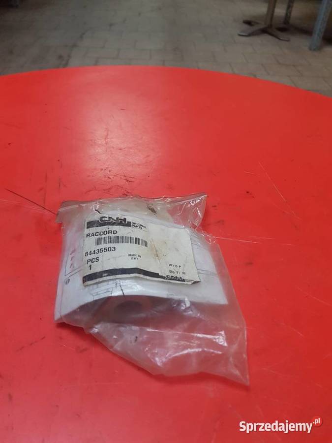 84435503 Złączka hydrauliczna CNH Holland