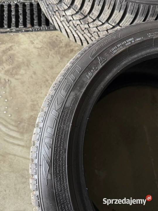 Komplet Falken EUROWINTER HS01 22545R17 Samochodowe