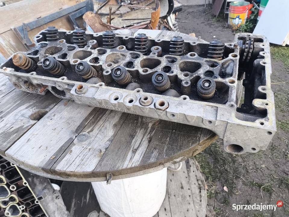 Głowica mercedes M110 28 R110 016 19 01 w113 osobowe Lutoryż