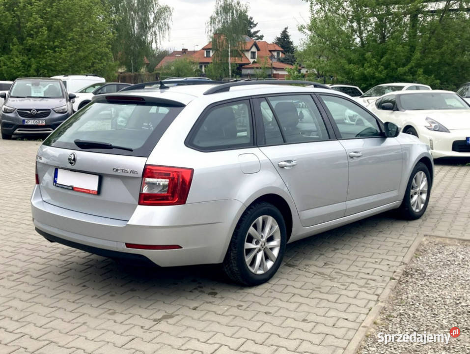 koda Octavia Salon Polska Bezwypadkowy III 2013 Konstancin-Jeziorna