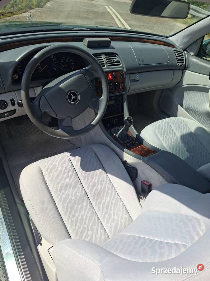 Mercedes CLK 200 20 Benzyna 2000cm3 świętokrzyskie Ostrowiec Świętokrzyski