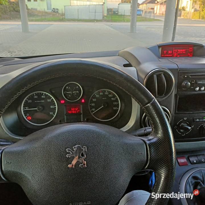 Peugeot partner II tepee 16 HDi hak 80 kw 2008r Tepee Dęba