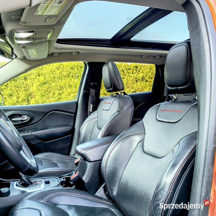 Sprzedam Jeep Cherokee Trailhawk LPG gniazdo AUX Podwarpie