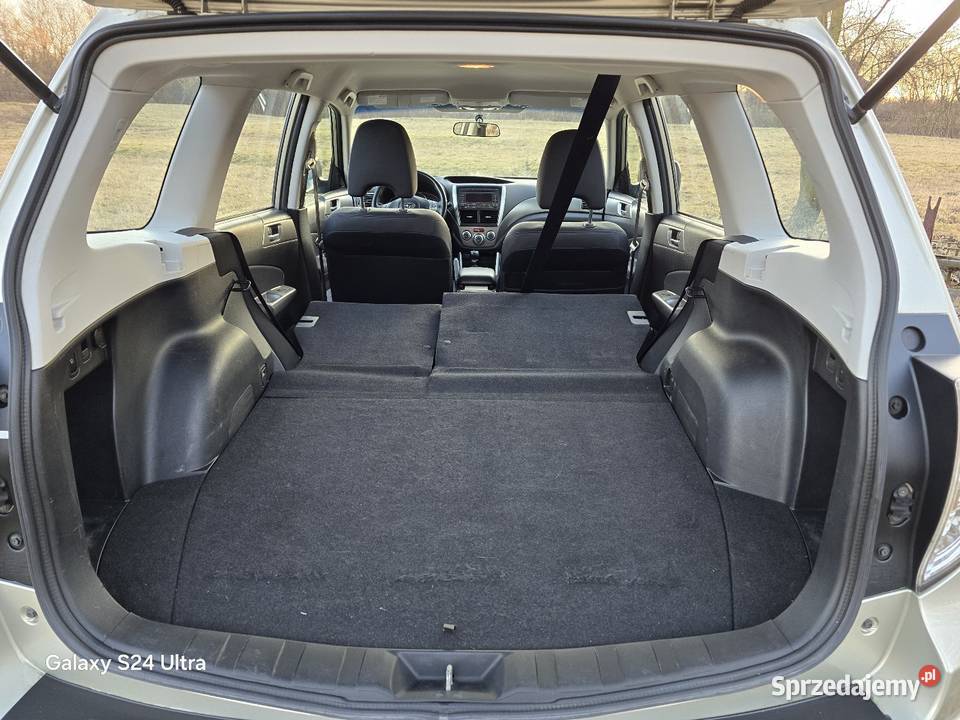 20 D 150 Szwecja Salon Subaru Dodatkowe Halogeny Forester