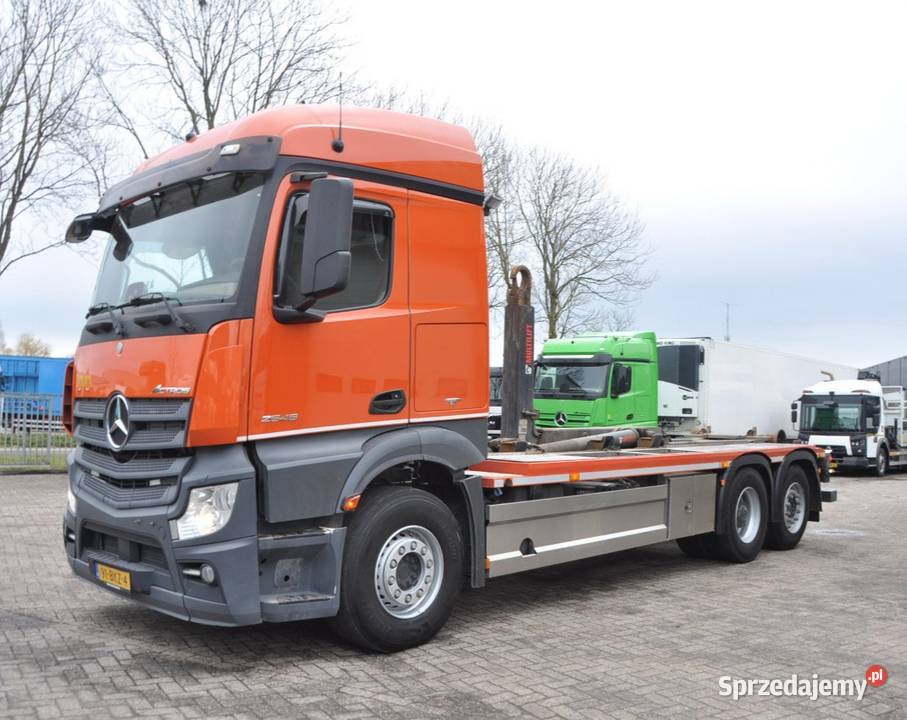 Hakowiec Mercedes Actros 2548 Warszawa