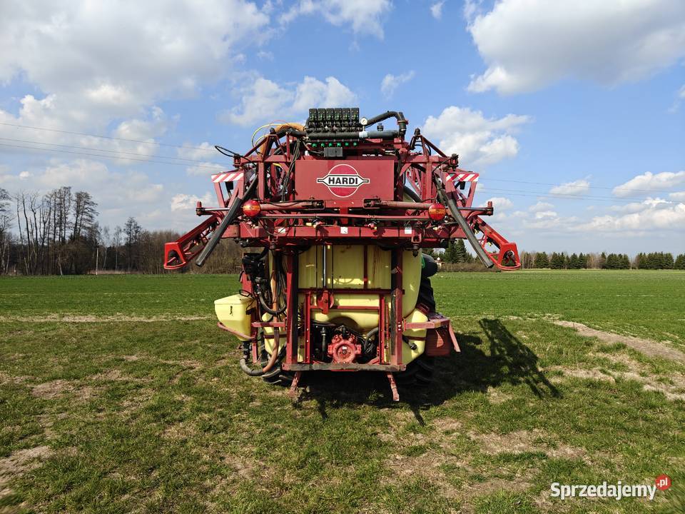 Opryskiwacz zawieszany Hardi mega 2421m 1200l Płońsk
