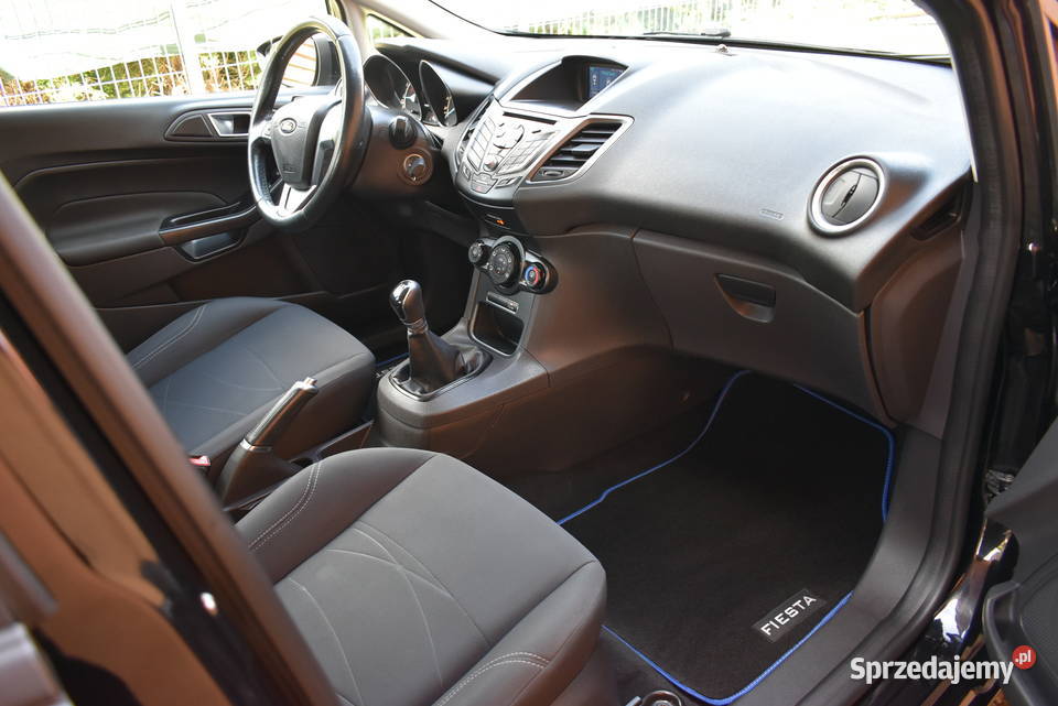 LED KLIMATYZCJA CZUJNIKI PARKOWANIA PRZÓDTYŁ Zarejestrowany w Polsce Moczyłki sprzedam