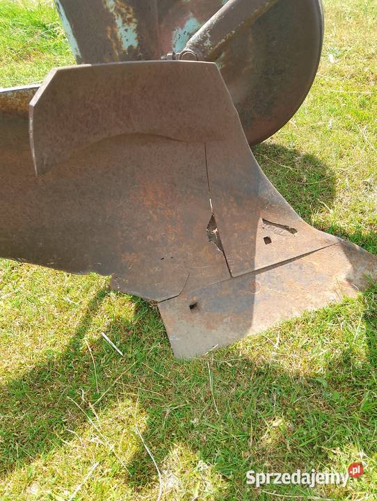 Pług 3 skibowy grudziądzki Miedźno
