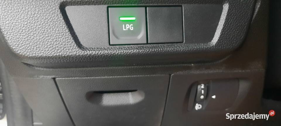 DACIA Logan 10TCe100 Laureate LPGGaz 46tkm Klima 999cm3 małopolskie Jaśkowice