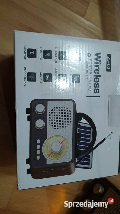 Radio bezprzewodowe solarne retro Książ Wielkopolski