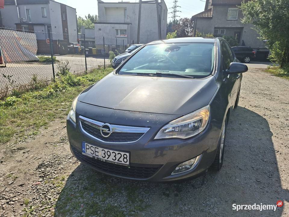 OPEL ASTRA J 17cdti 110 2010r 6biegów 240 Astra Wrocław sprzedam