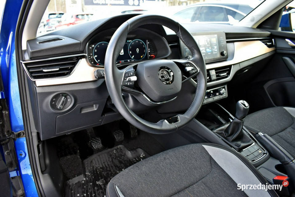 koda Kamiq Bezwypadkowy Salon Polska Serwis ASO światła LED łódzkie