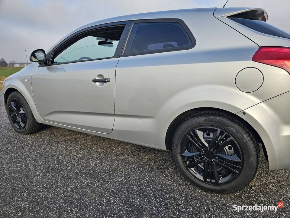 Kia Ceed 16 benzyna 130KM Chotynin