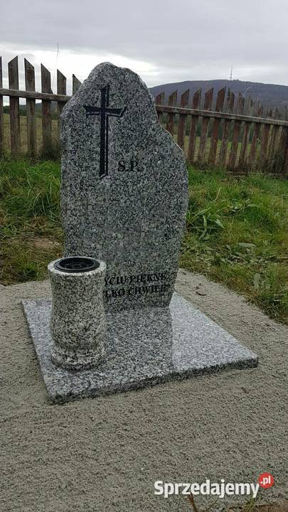 Nagrobek urnowy 1291 strzegomski Świdnica