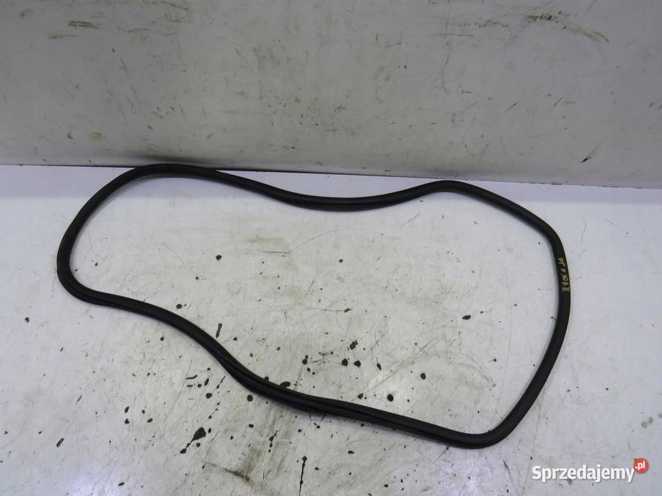 USZCZELKA DRZWI PRAWY TYŁ KOMBI PEUGEOT 308 T9 Uszczelki