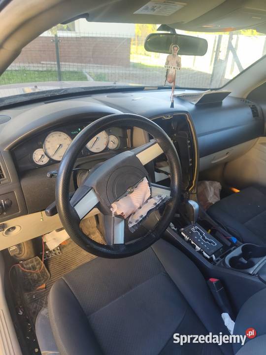 Chrysler 300c 27 v6 EER przebieg 75 mil na Świlcza