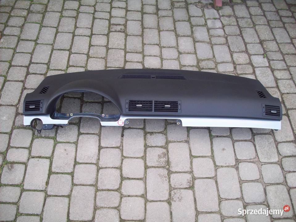Audi A4 B6 deska rozdzielcza kokpit Rok produkcji 2004 Iława