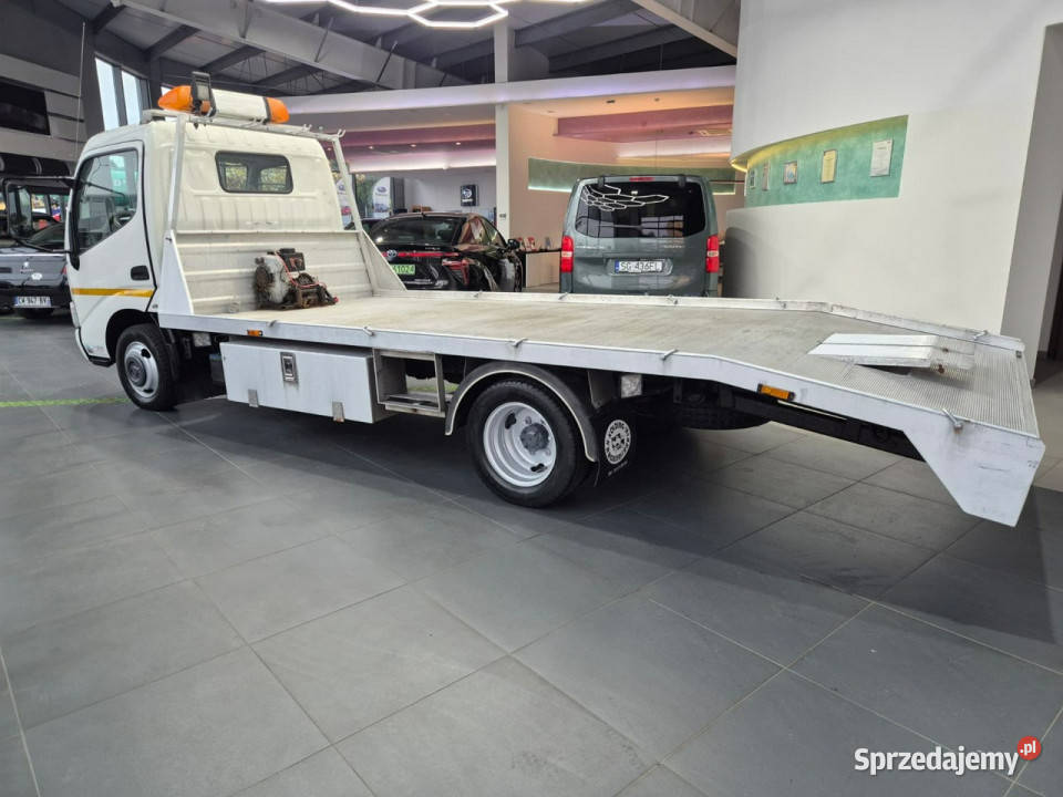 Toyota Dyna Toyota Dyna 150 25 TD LAWETA serwisowany w ASO
