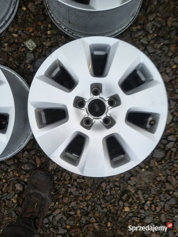 Felgi aluminiowe audi 16 Biała