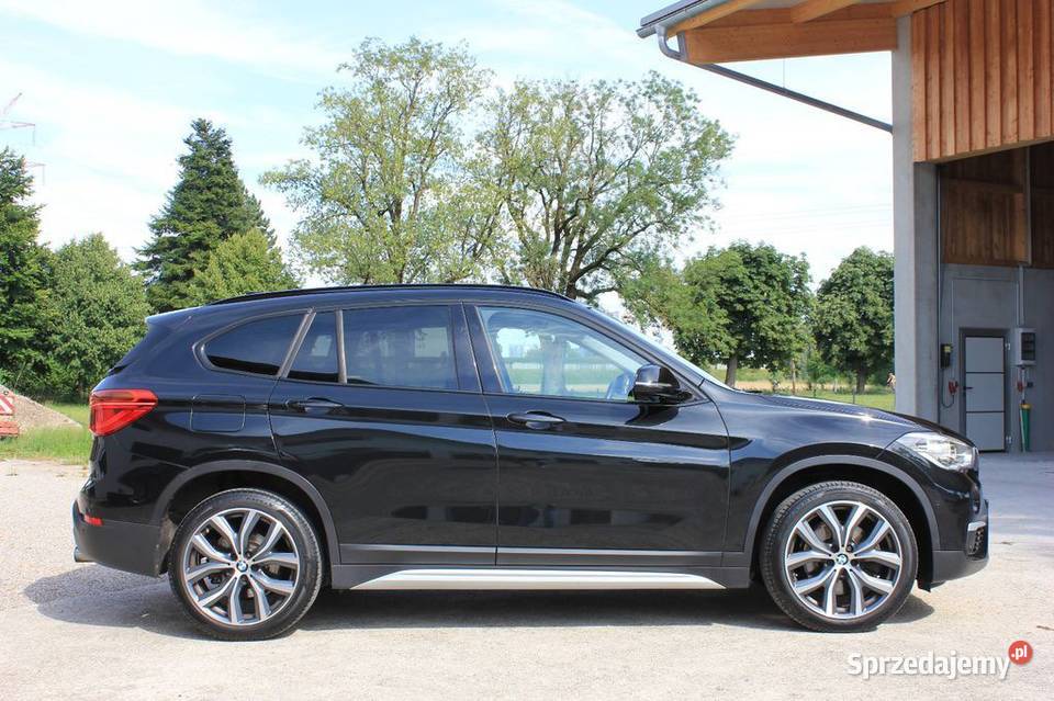 BMW X1 xDrive20i xLine Kamera Skóra LED SUV Warszawa