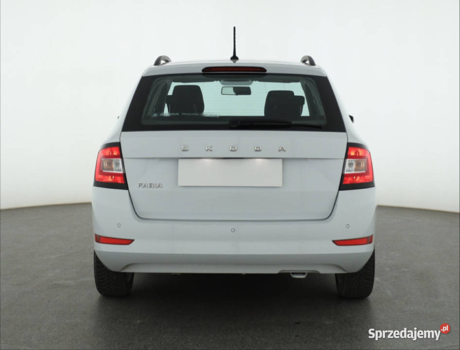 Skoda Fabia 10 TSI isofix