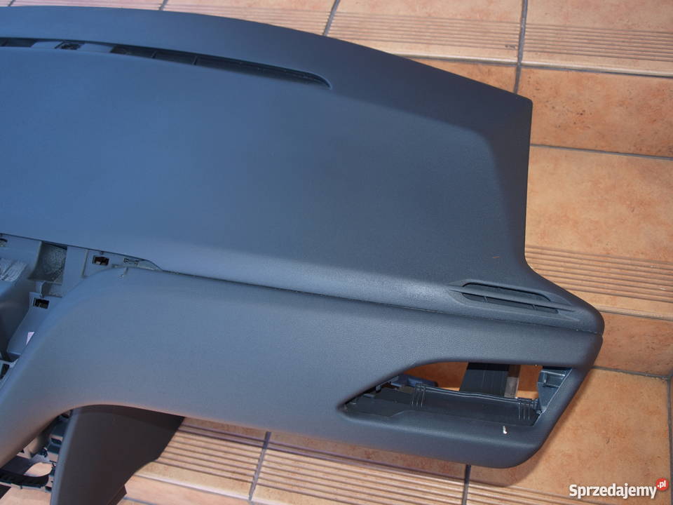 Peugeot 2008 konsola deska rozdzielcza 2013 osobowe Kalisz