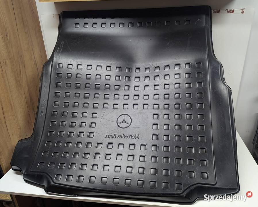 Mata guma bagażnika dywanik wykładzina Mercedes