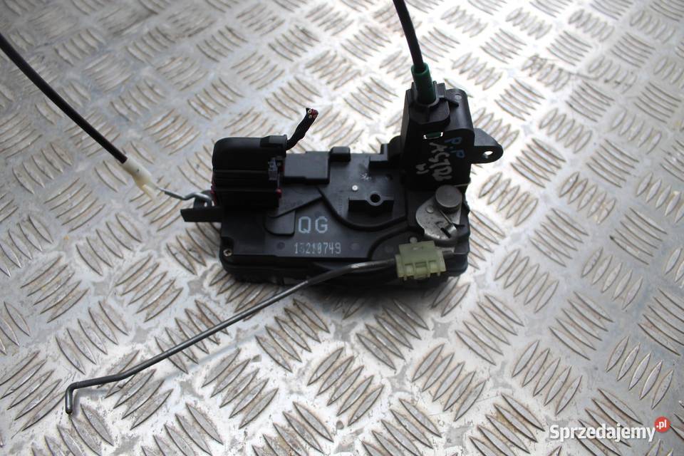 ZAMEK DRZWI PRAWY PRZÓD 4 PIN OPEL ASTRA H