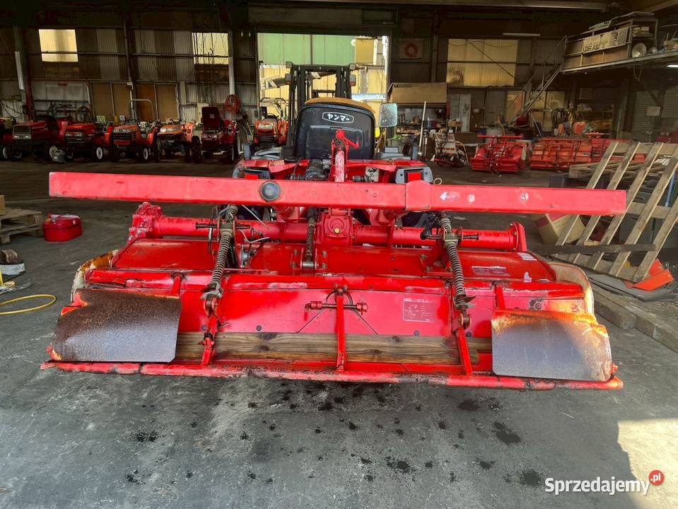 Traktor Kubota F200D Skała