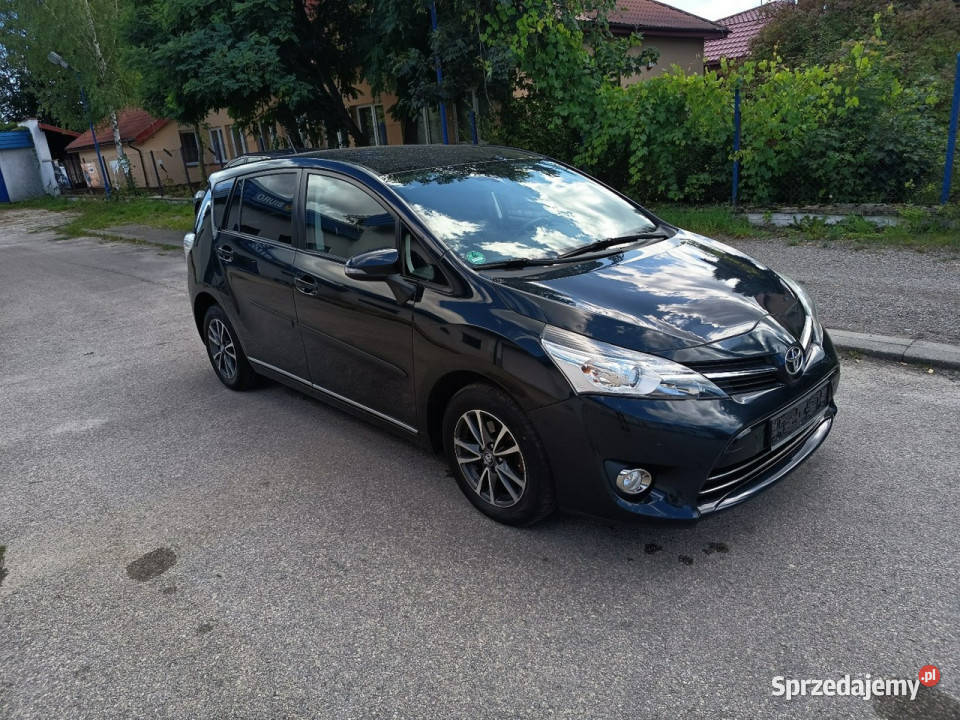 Toyota Verso Bezwypadkowy ks serwisowa ESP Janów Lubelski