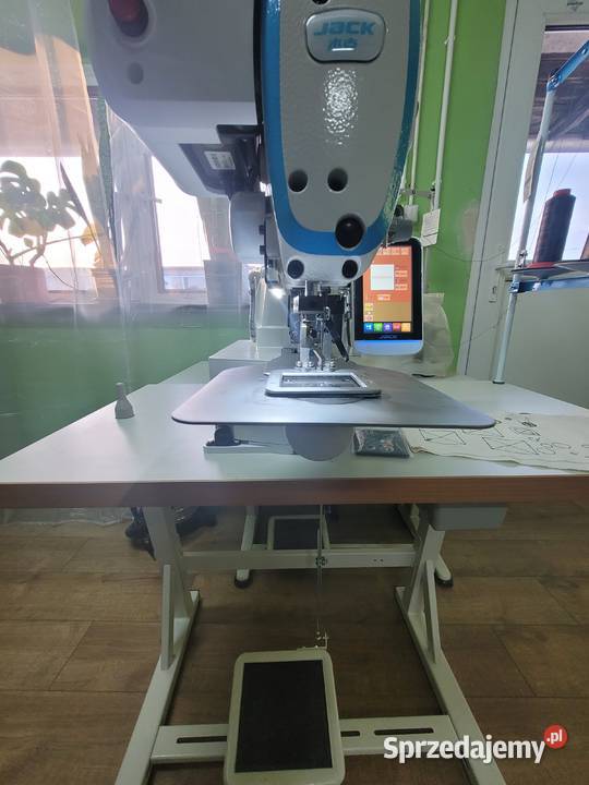 Maszyna do szycia ryglówka pole szycia Jack Piaski