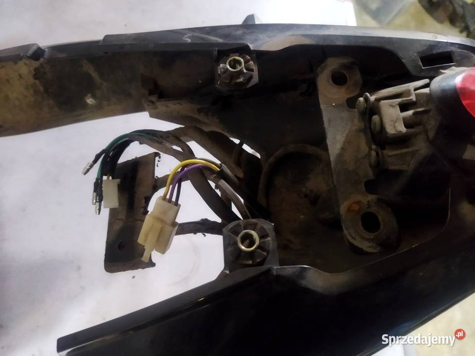 Keeway RKS 125 tylna lampa błotnik boczki Świdnica