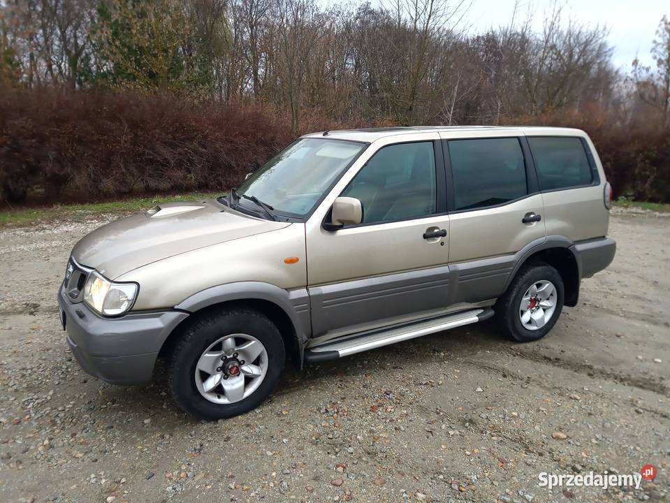 Nissan Terrano 30d z reduktorem na ramie Nissan Poznań