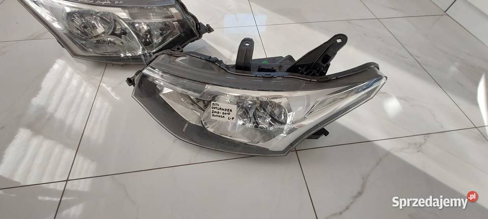Mitsubishi Outlander 20122013 2015 lampa prawa osobowe Byków
