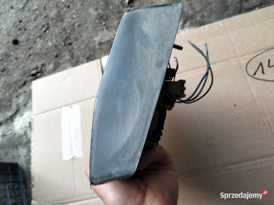 AUDI 80 B4 KOMBI LAMPA TYŁ TYLNA LEWA Lampy tylne Kamień-Kolonia
