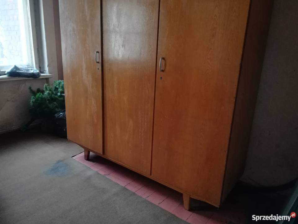 Szafa jasnobrązowa z lat 60 sprzedam