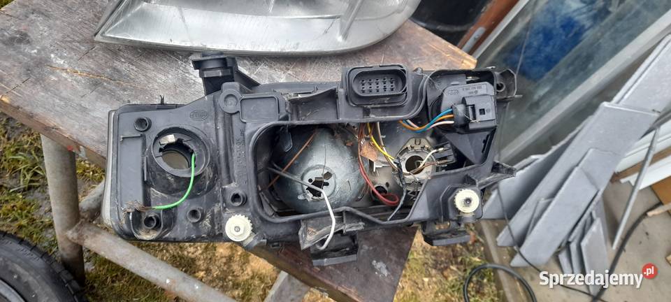 Reflektor lampa audi a6 c5 prawy lewy osobowe Świebodzin