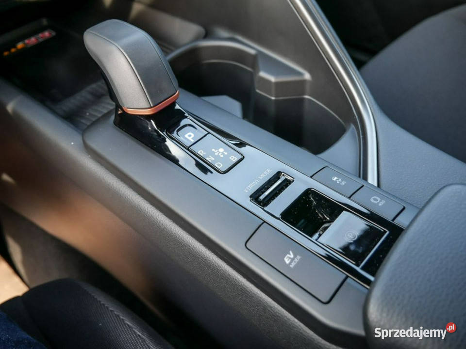 Toyota CHR Nowa 140 Hybryda Dostępna ręki Wersja sprzedam